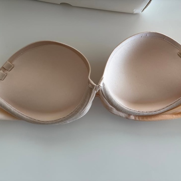 BNWOT SKIMS Strapless Push-up Bra 32C - Picture 3 of 5